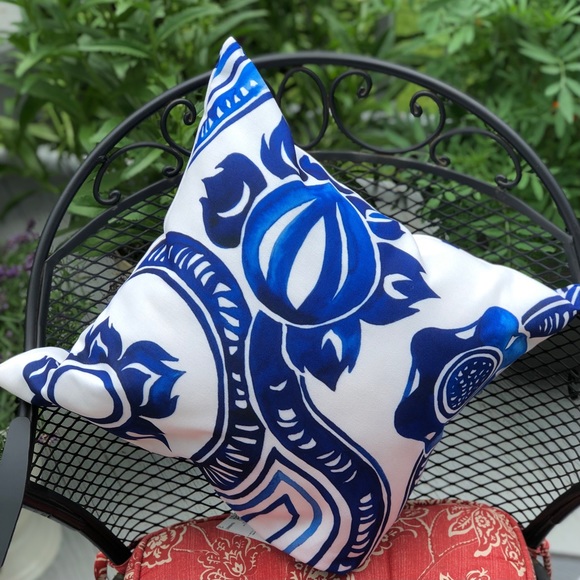 Outdoor & Indoor, Pillow. Custom made. Pre-stuffed - Picture 2 of 8